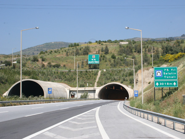 Selatin Tunnel